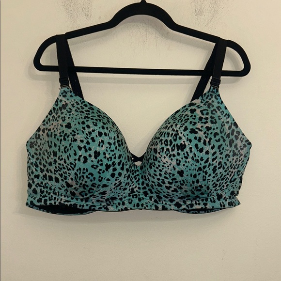 73.  Torrid Dream Wire-Free Push-Up Bra size 46D - Picture 6 of 8